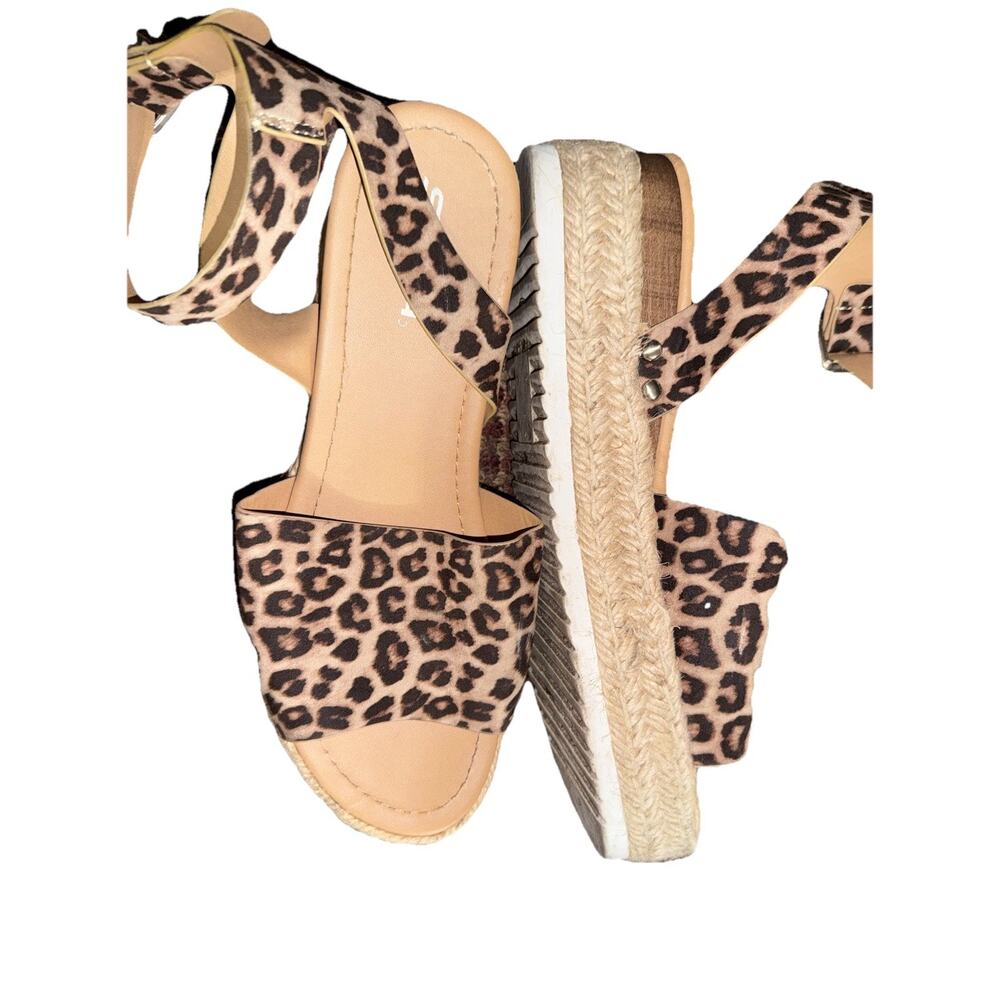 Soda Platform Sandals Leopard Ankle Strap Women 10